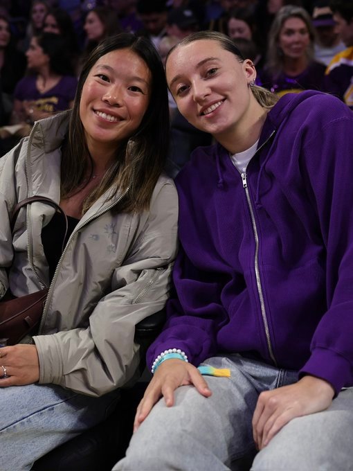 佩奇和陈紫柔今天在LA观战wnbaWNBA