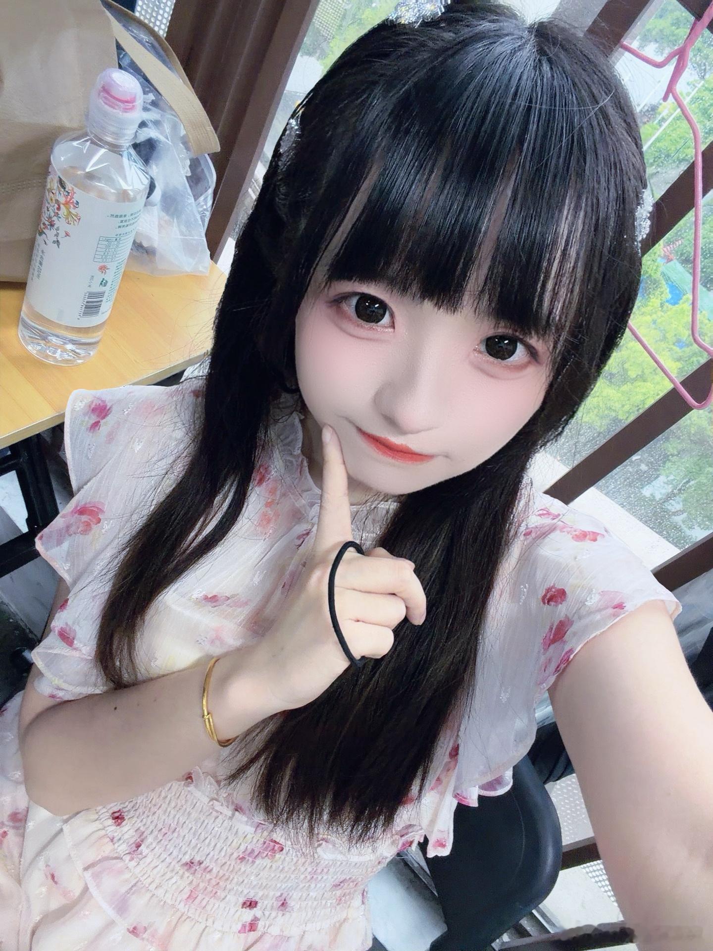 怎么那么多ddl🥹7 8月可以对我好点吗 