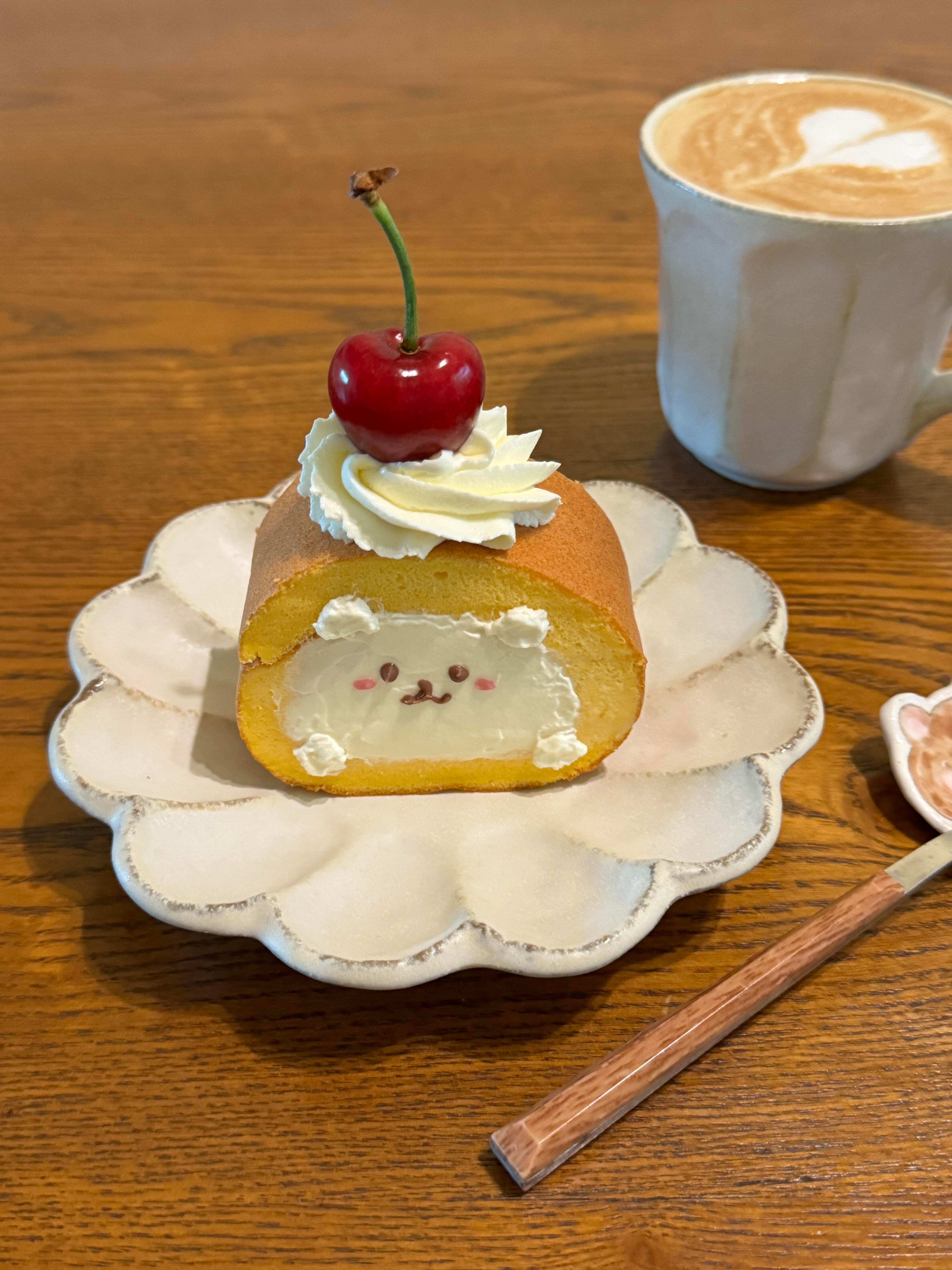 🌧️☕🍰吃点可爱的心情会变好下雨天在家做蛋糕喝咖啡 