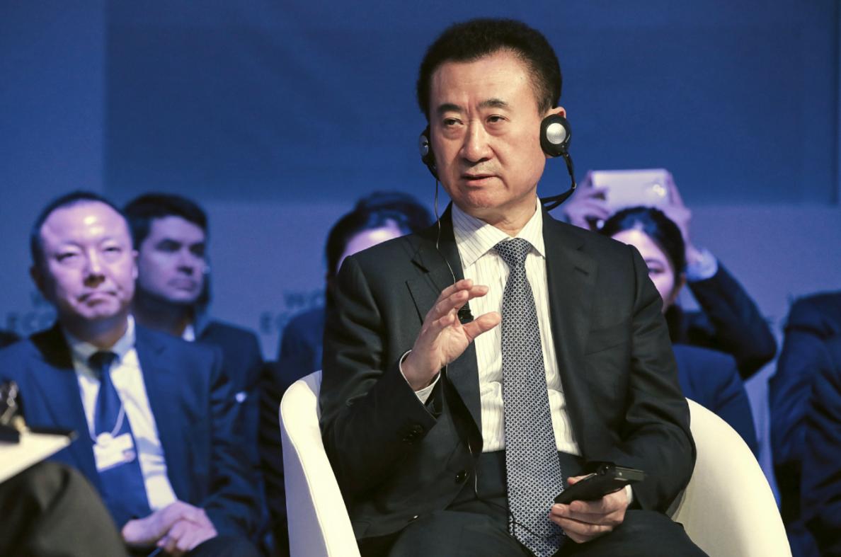 万达将总部卖出，王健林却依然是令人尊敬的。做生意固然要以成败论，但能体面地退出，