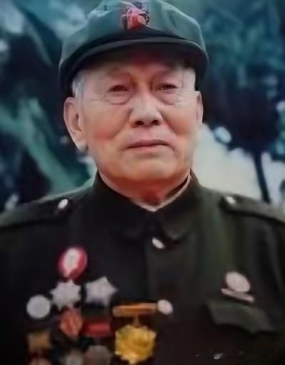 赵宝桐（1928年-2003年12月12日），辽宁省抚顺市人，中国共产党员，中华