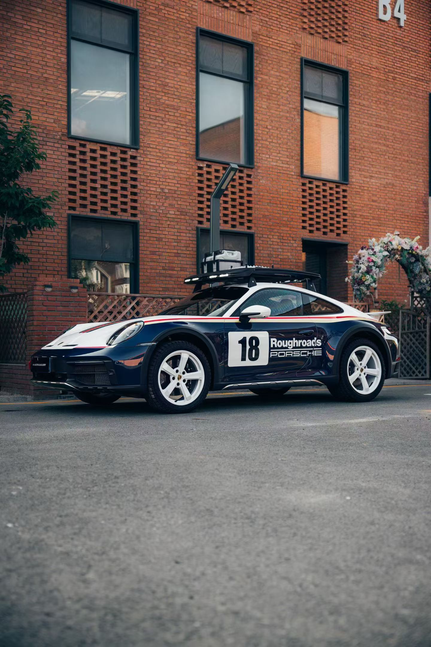 2025 保时捷 911 Dakar 0.5wKmRallye Design组件