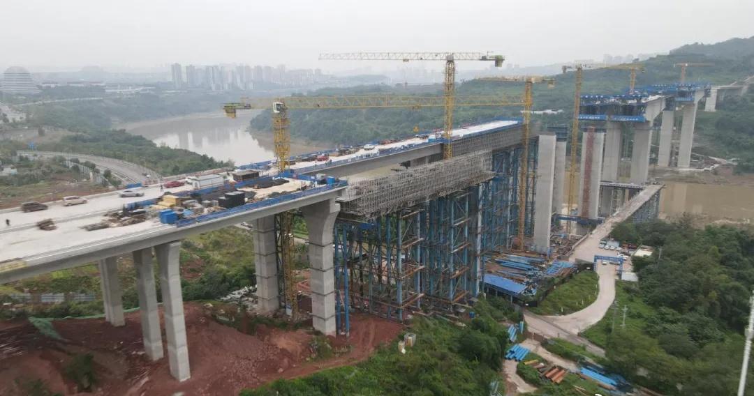 【重庆这些“路桥隧”进度条刷新！速看→】各位朋友，“路桥隧”的最新进展来啦！快来