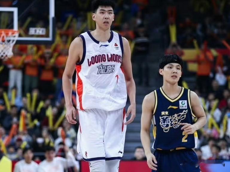 租借至广州的首个赛季，徐昕拿到本土盖帽王荣誉，投篮真实命中率位居联赛第一。同时，