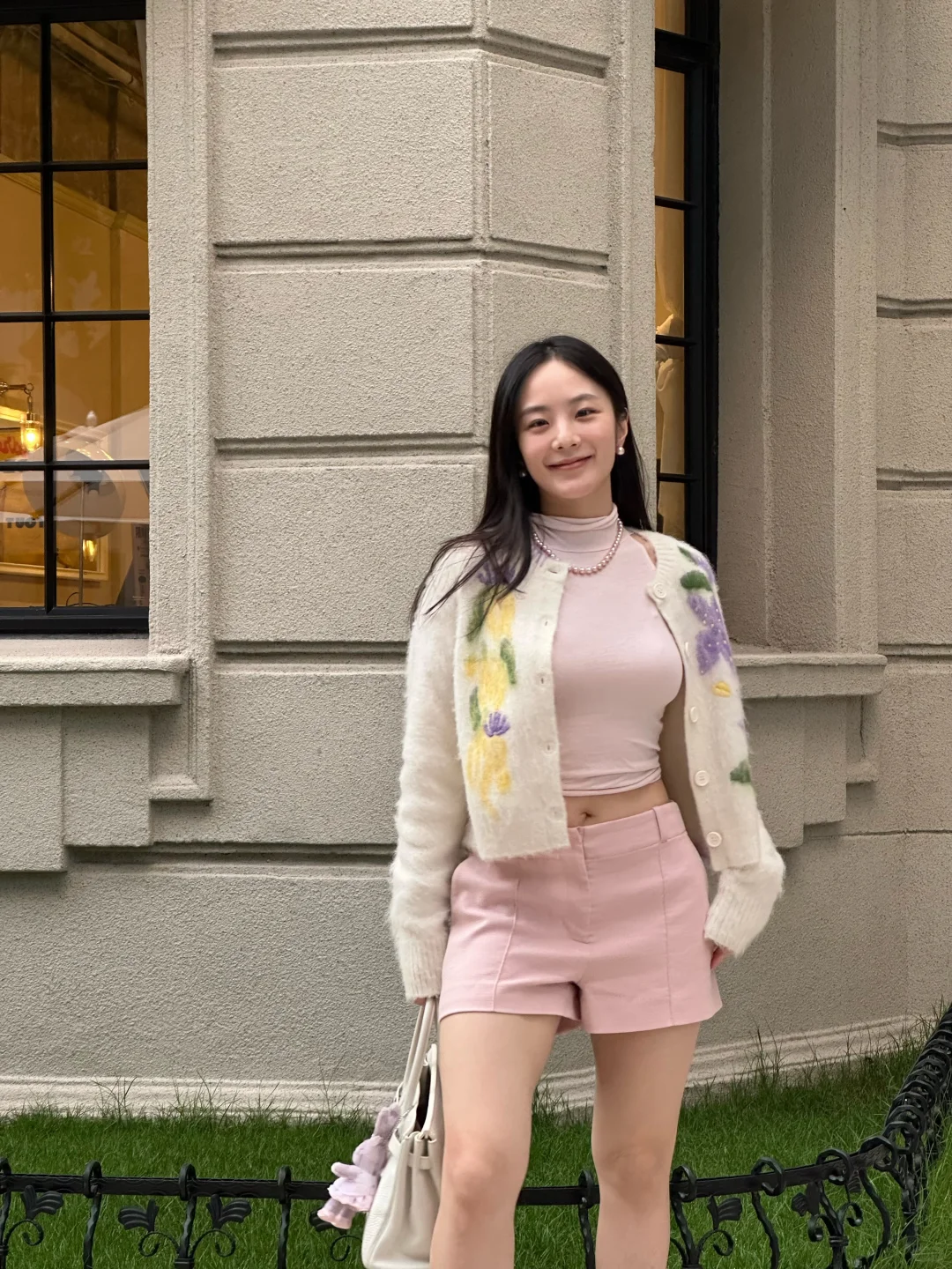 AAA上东区画廊顾问夏洛特