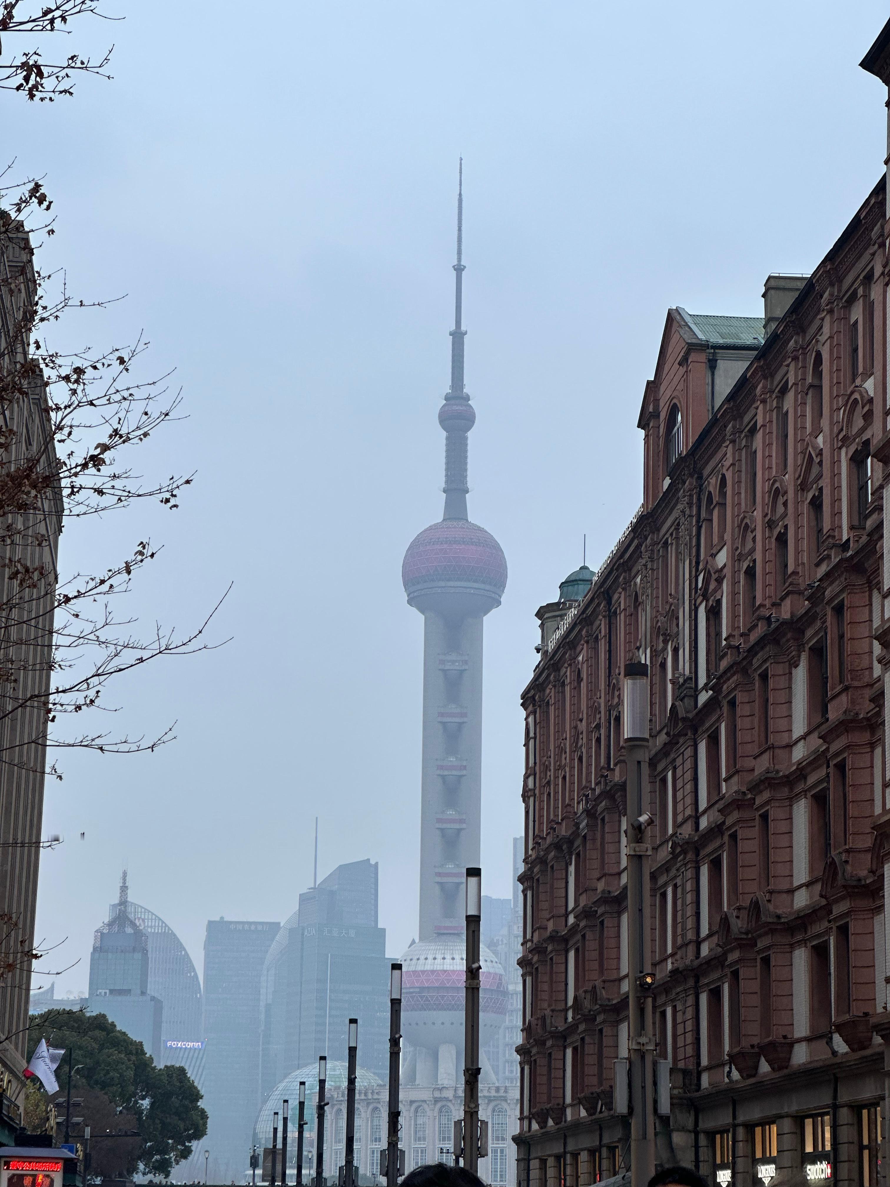 躺床上躺久了也会很累动不动就很累竟跟童年经历有关 上海·南京东路