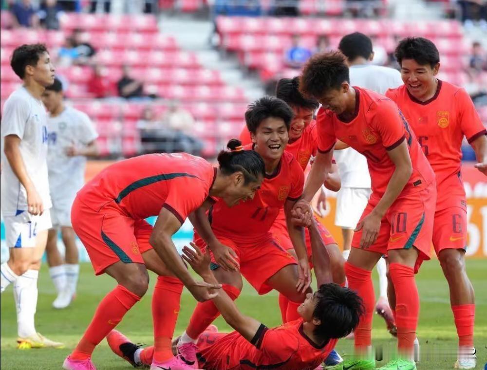 时隔28年绝地翻盘！国足U23亚运队拼下珍贵铜牌！
 
这一天，中国球迷终于等到