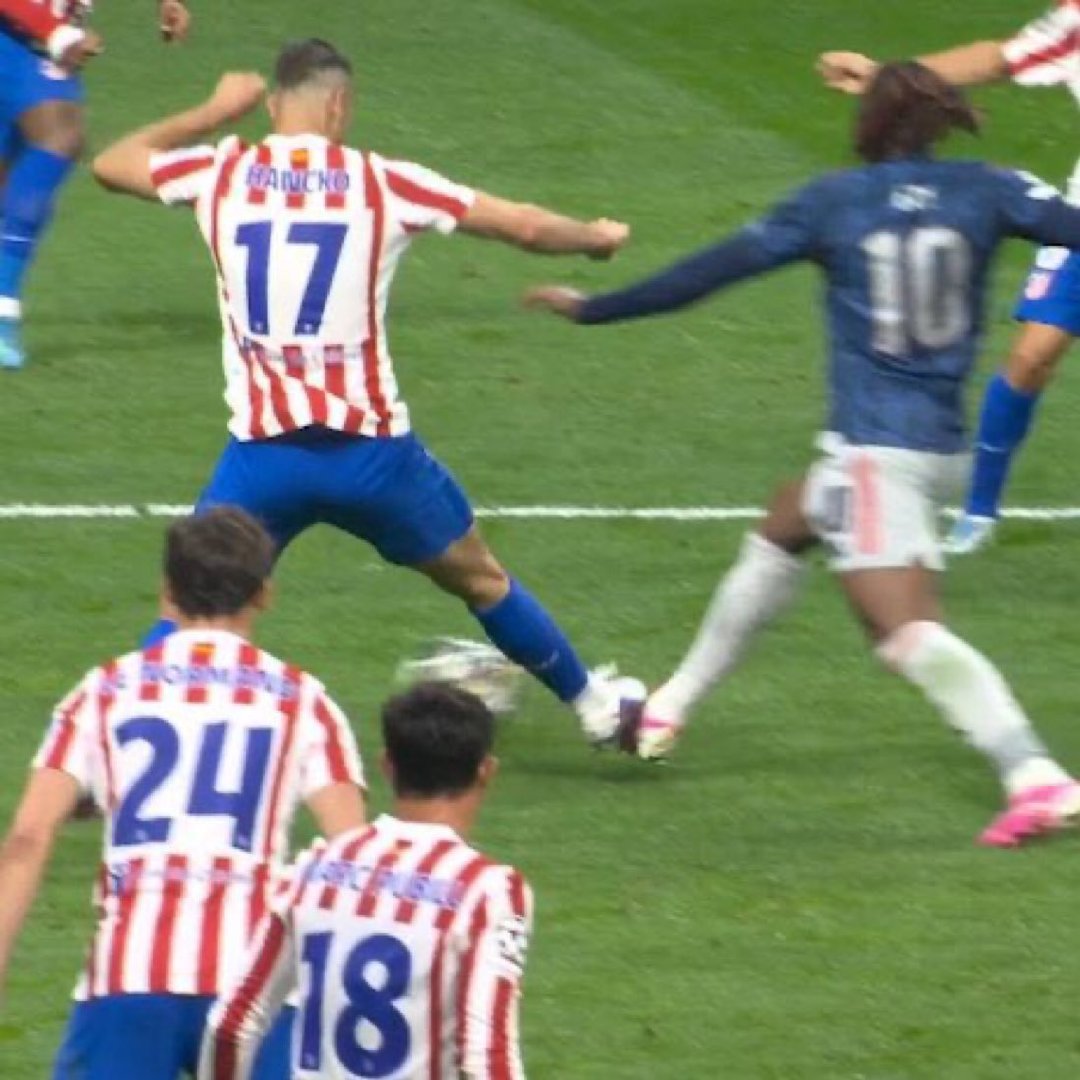 跟队记者Charles Watts：客场1-1战平。最终结果不算差。比赛走势显然