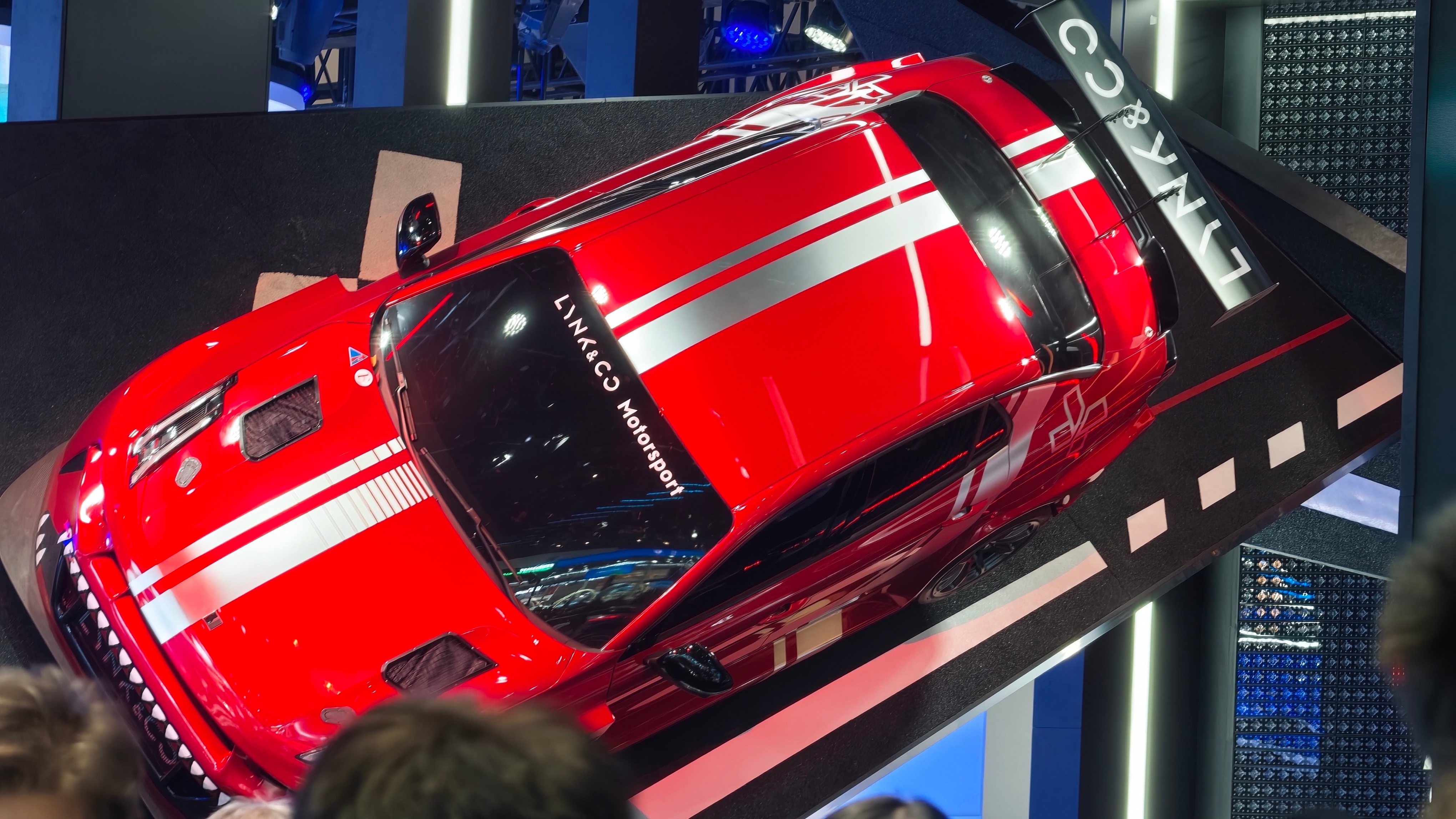 2026北京车展 领克展台热度拉满，中大型运动纯电轿车领克10、领克10 +正式