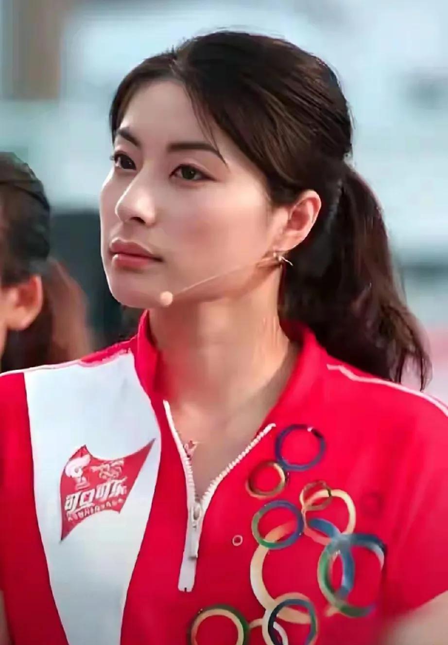 44岁郭晶晶入选亚太顶尖女性榜，狠狠惊艳所有人！

     11月5日，202