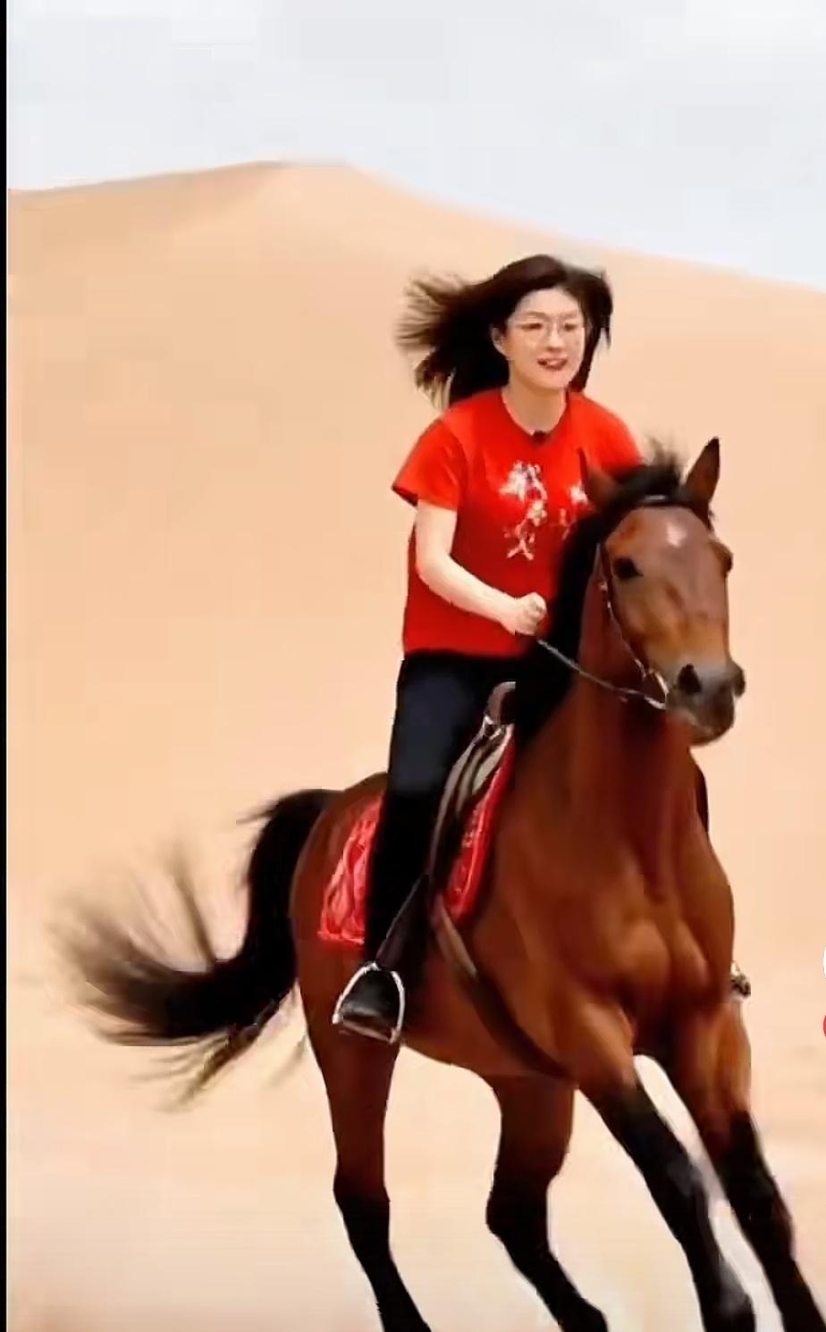 郑女士的口才确实了得，即席演讲能力确实了得，不带讲稿的任职讲话，整理出来就是一篇