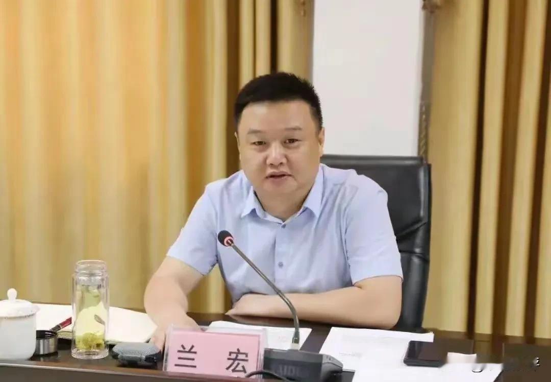 额，县委书记兰宏，任上被查！

刚刚，权威媒体发布消息，防城港市上思县委书记、二