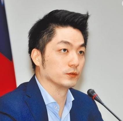 拿双城论坛当“反制”筹码？蒋万安呛大陆军机绕台的狠话，最后成了空话
 
据邱毅披