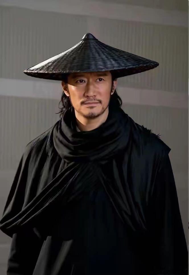 镖人  吴京携手袁和平，要把经典国漫《镖人》搬上大银幕啦！当下武侠片稀缺，超好奇