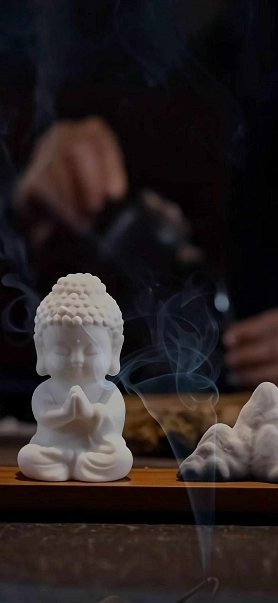 用心在结缘上，那是处众的根本;用心在慈悲上，那是做人的根本;用心在无我上，那是修