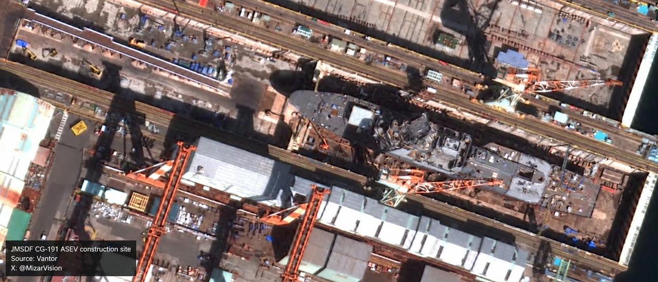 脚盆鸡为在建的1.6万吨“巡洋舰”集体自Hi，今天讲一下为什么说脚盆这舰“眼大无