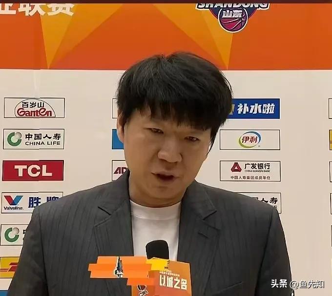 邱彪是真谦虚啊，邱彪赛后接受采访时说，这场能赢广东队就是运气好，因为广东队有两个