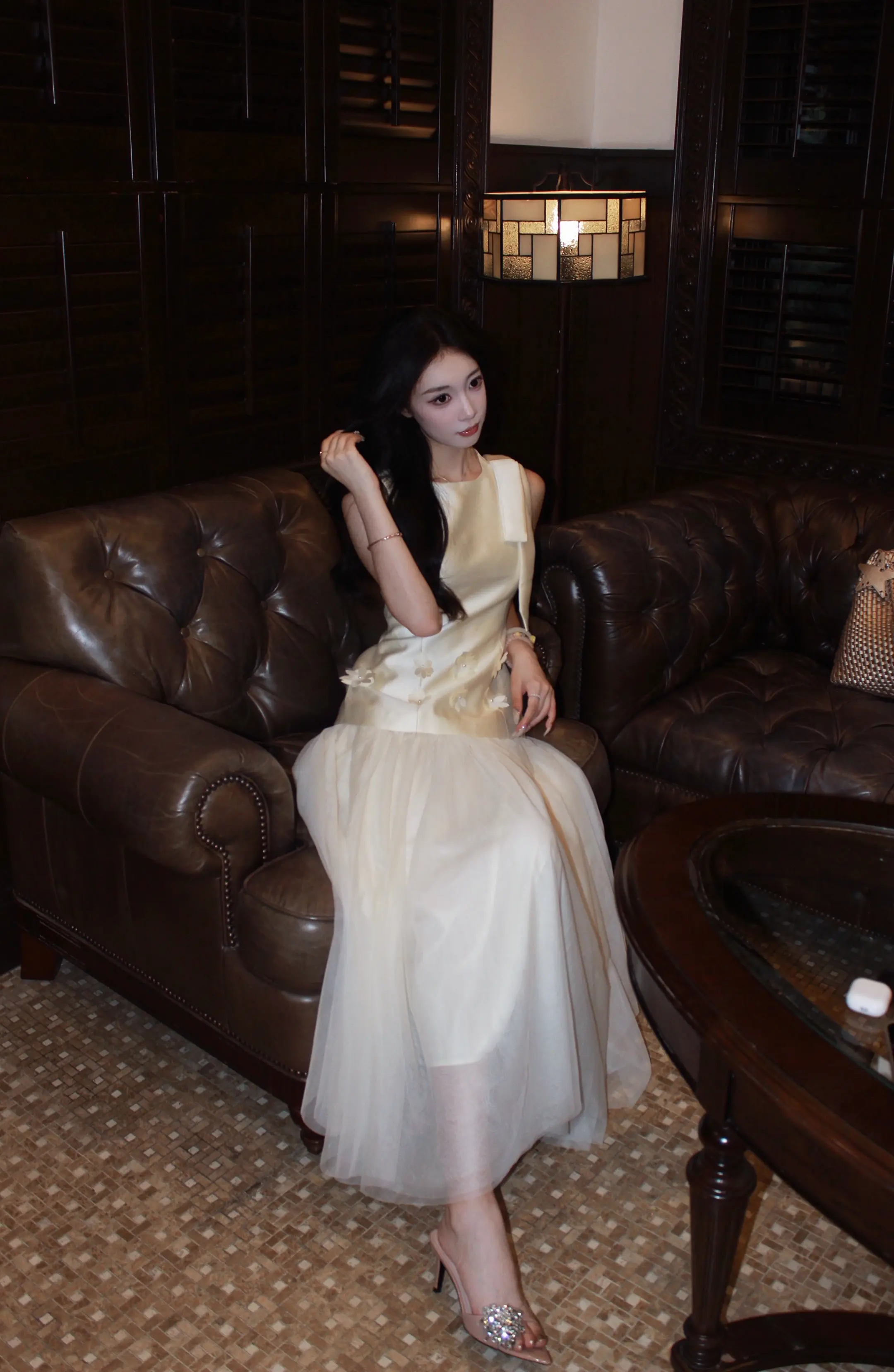 爱她 连同她饱经世故的天真