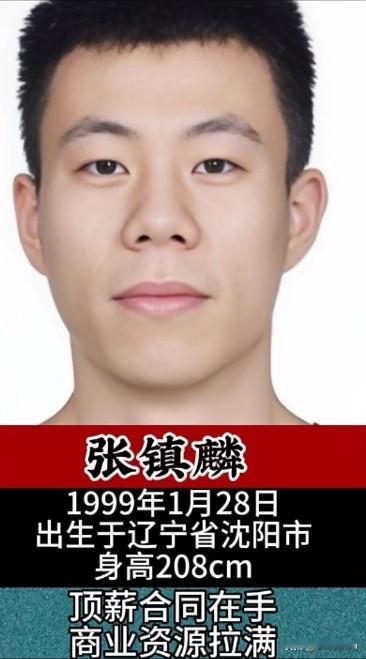 CBA十大高富帅盘点

提起CBA赛场，
大家最先想到的是激烈对抗、
热血拼抢，