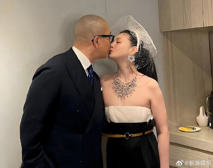 具俊晔留台是想与大S待在同一片天空下 据台媒，S家的亲友传讯息告知具俊晔“若有任