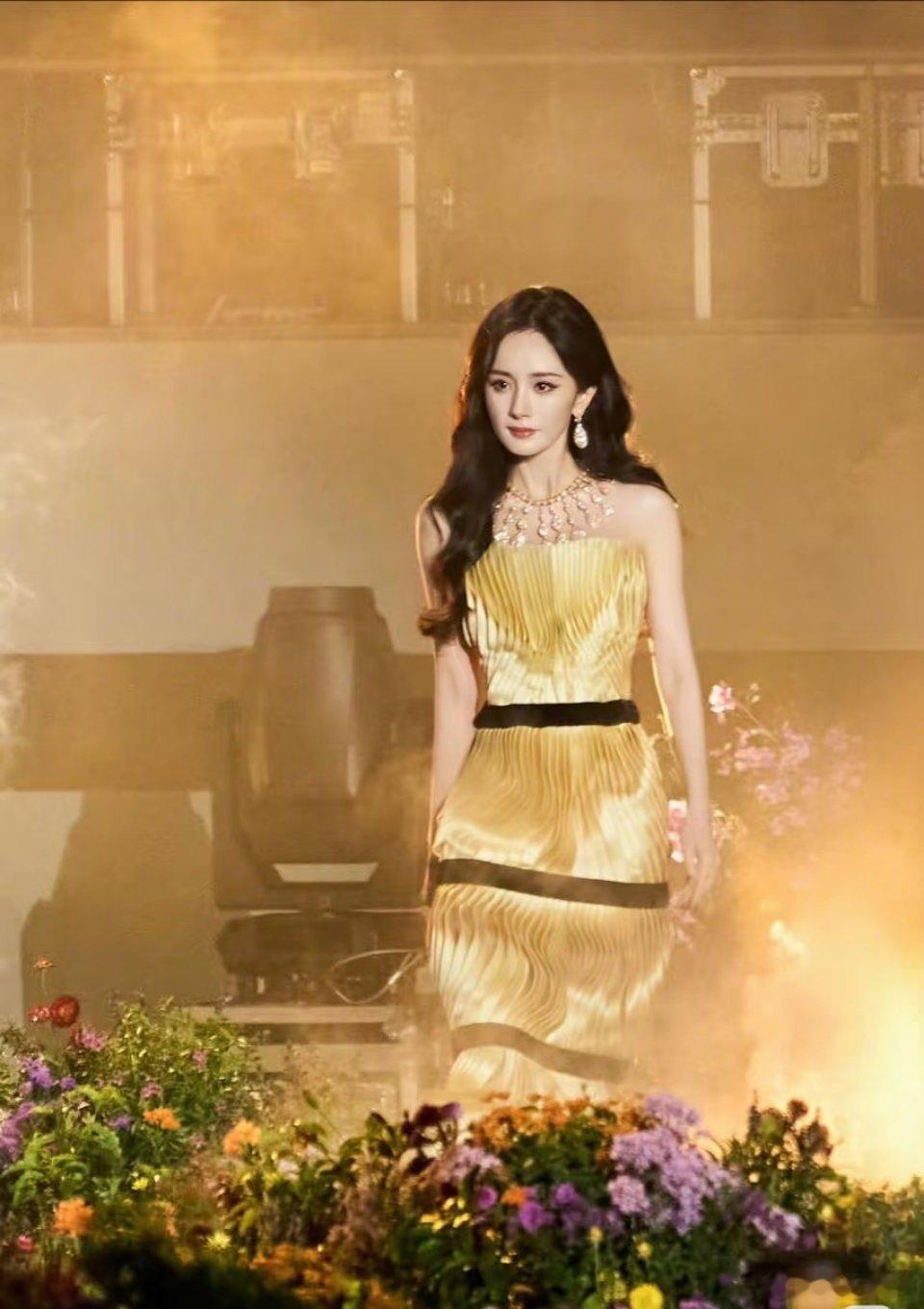 杨幂要vogue开年了啊 ​​​