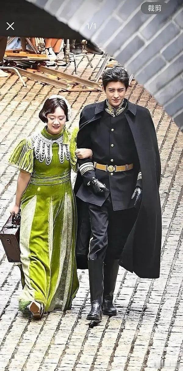 这个对比，干嘛换人啊 ​​​