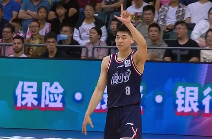 拍案叫绝！广州104-77大胜江苏，郭士强用三“优势”打服易立
广州大胜江苏，郭