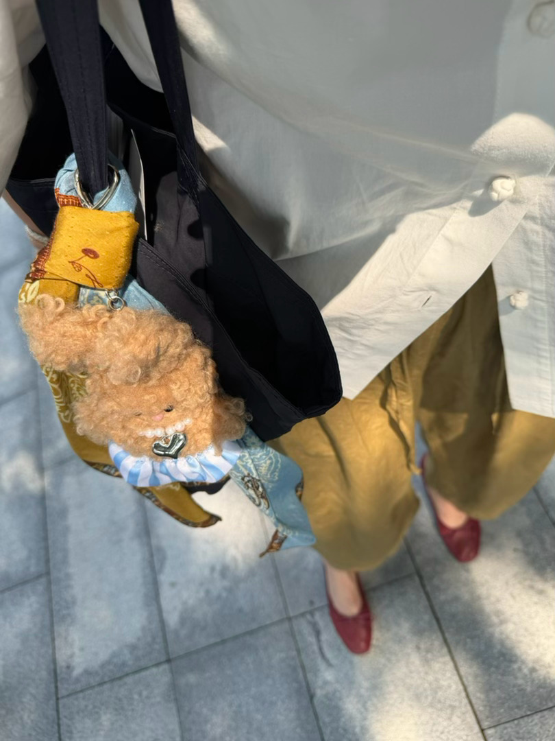 lami 工作日常 流水帐 穿过宽松的衣服，很难再脱下来，这种时候显不显胖好像也