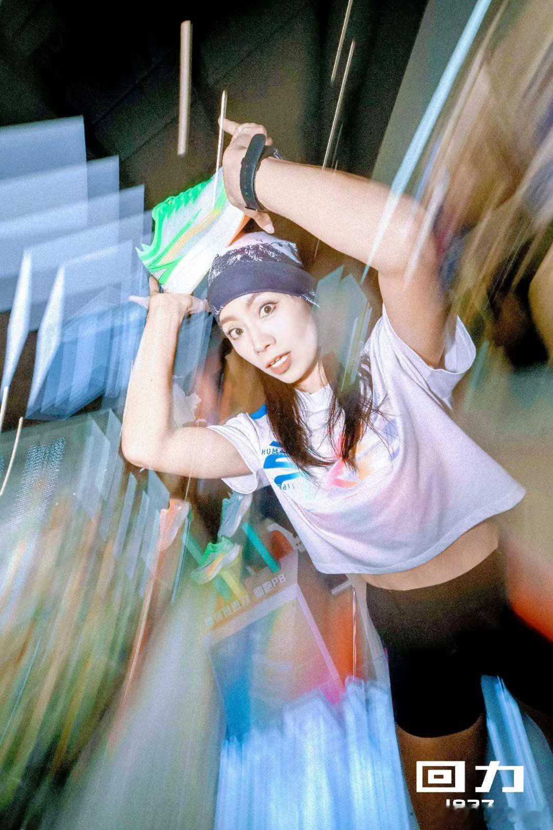 首先必须大声恭喜王俊凯！🎉 看着小凯一路闪闪发光，开启人生一个又一个新篇章，真