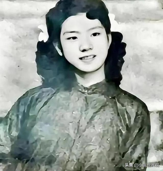 1949年，特务头子毛森，抓捕了一个交际花小姐，审讯时，毛森用刀划开她的衣服，轻