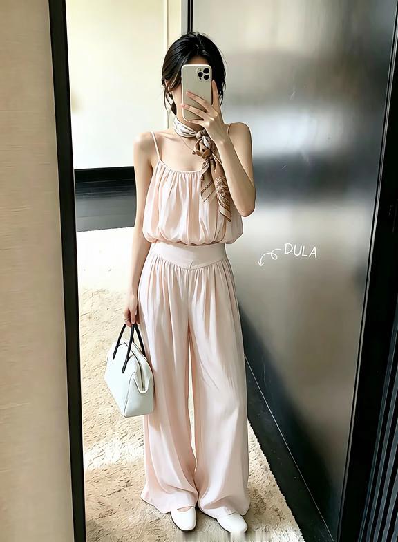 ootd I 夏日约会穿搭
穿搭 周末约会穿搭 ootd夏日穿搭 初夏穿搭 夏日