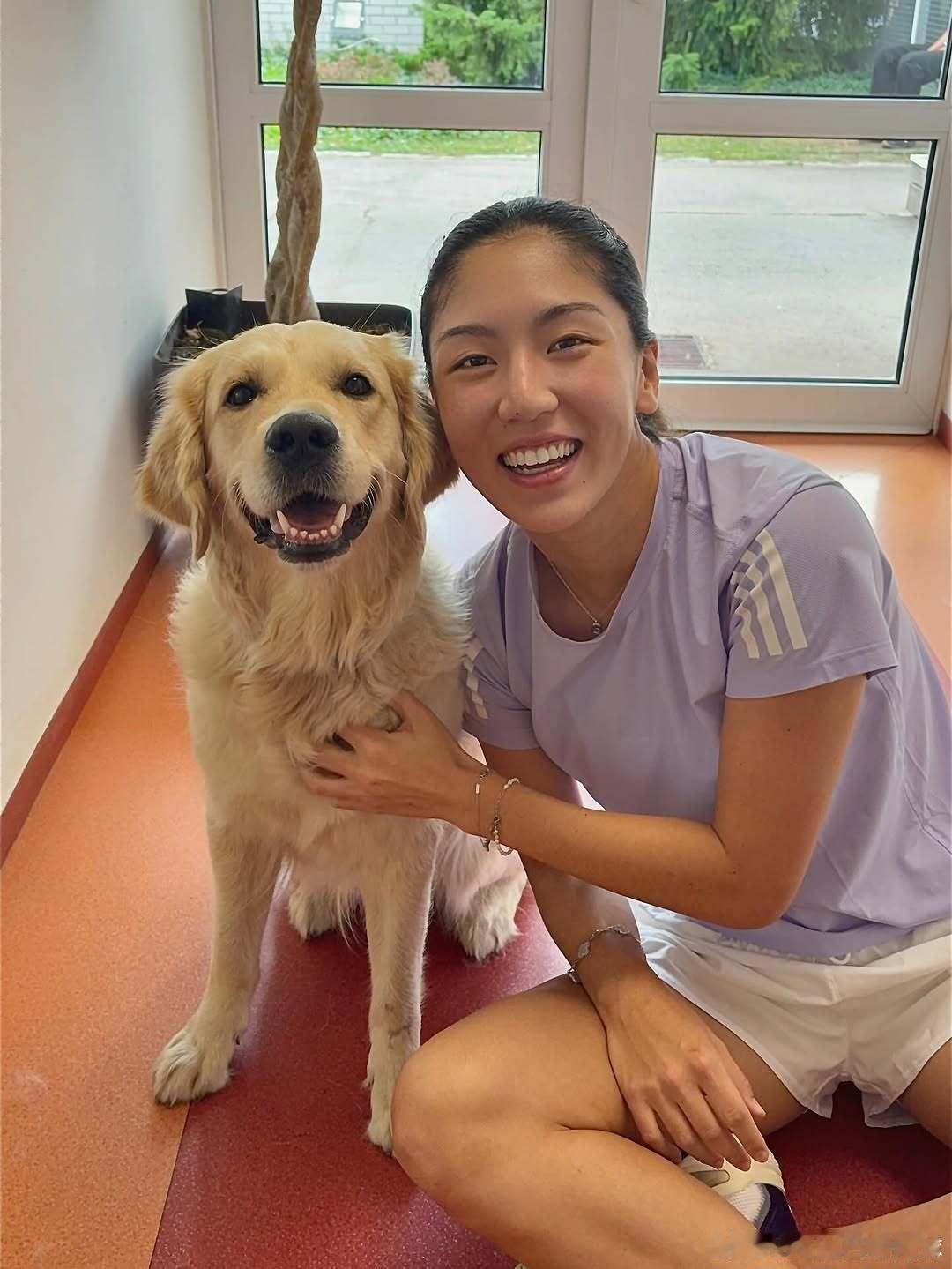 王欣瑜ins更新：在布拉格愉快的一周虽然半决赛不敌本土好手诺斯科娃，未能闯进本赛