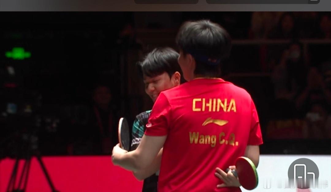 2025年12月4日成都午场国乒对决直接杀疯了！8-0零封韩国队。首盘动曼组合太