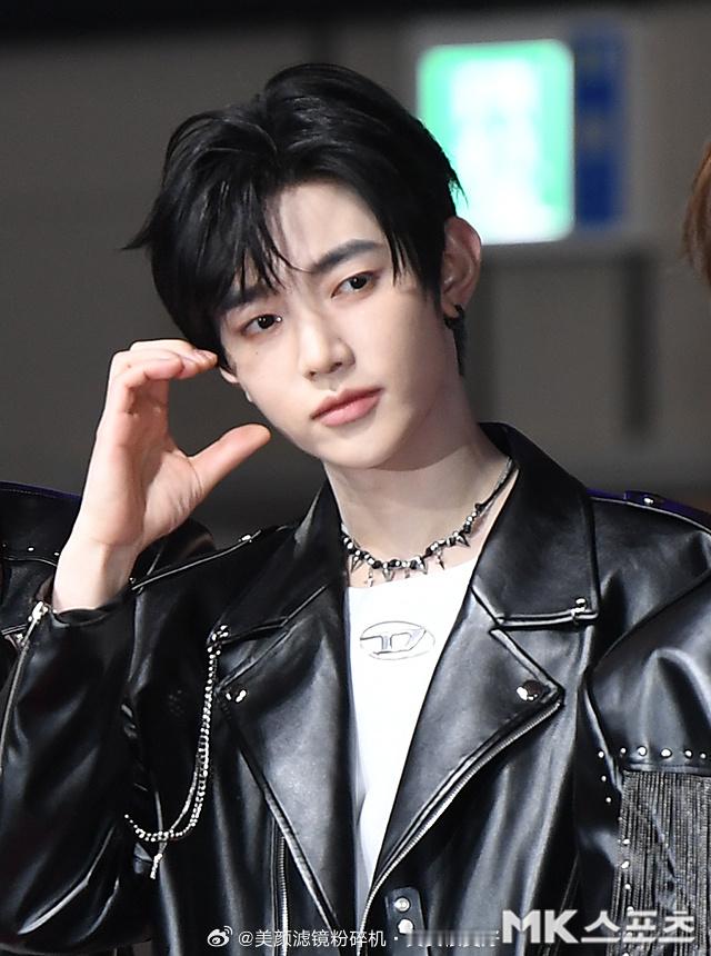 ZB1章昊，Ricky，韩维辰，金奎彬，成韩彬今日SBS红毯新闻图 