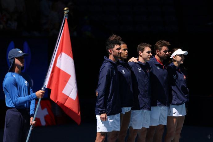 瑞士3-0法国 🔥珀斯赛区C组，本西奇/J·保罗 6-2 5-7 10-2战胜