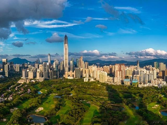 作为企业创始人，刚开始一直在忙一些战术的事情但到什么时候要开始策划战略性的工作呢