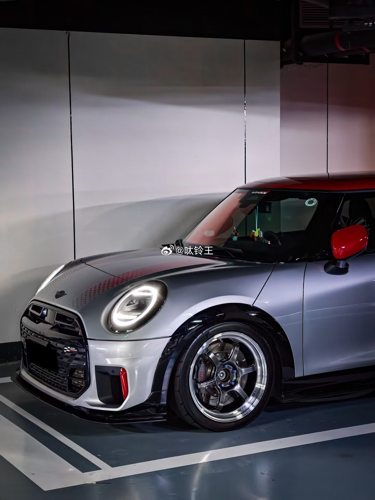 全新ADVAN R6 mini 高尔夫​ ​​​