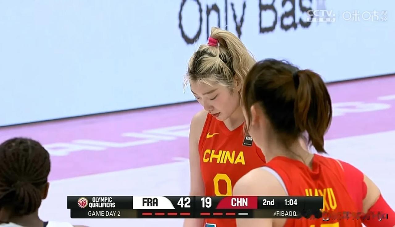 盘点中国女篮现役最能打硬仗的4位球员。

1. 李梦，尽管李梦争议不断，但是她的