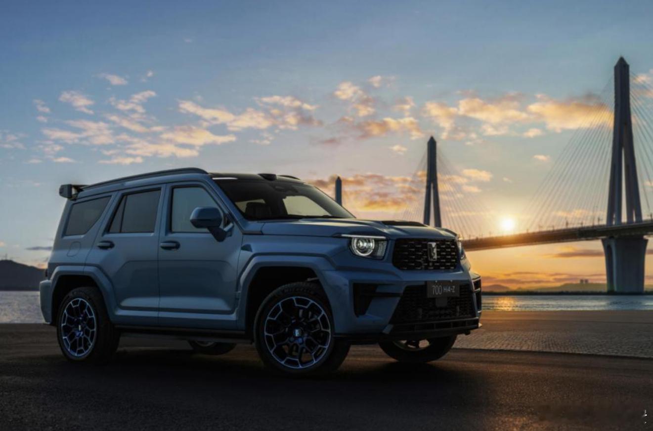 当硬派越野不再比拼参数，开始贩卖向往与情怀，才算真正读懂了高端。 全新坦克 70