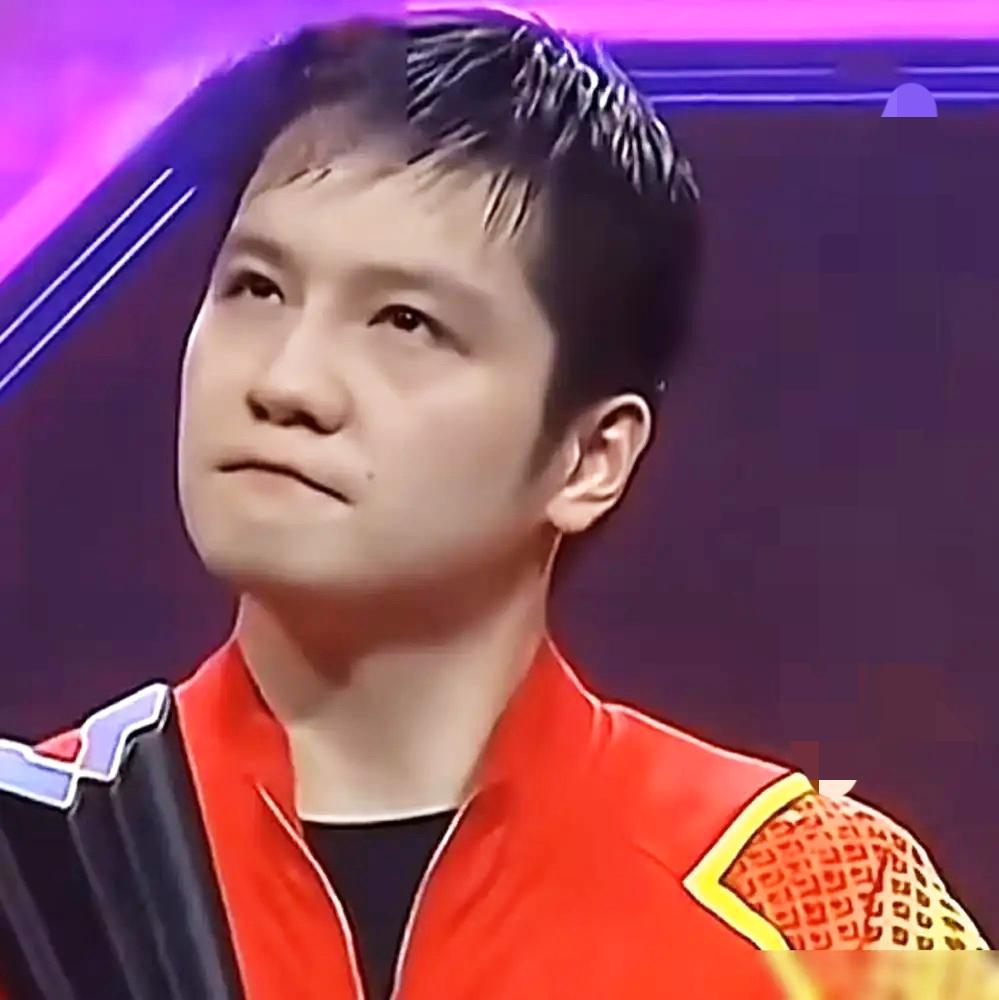 真的太离谱了，只因退赛几场，这位奥运冠军就遭到了无底线网暴。

退赛通知刚发出，