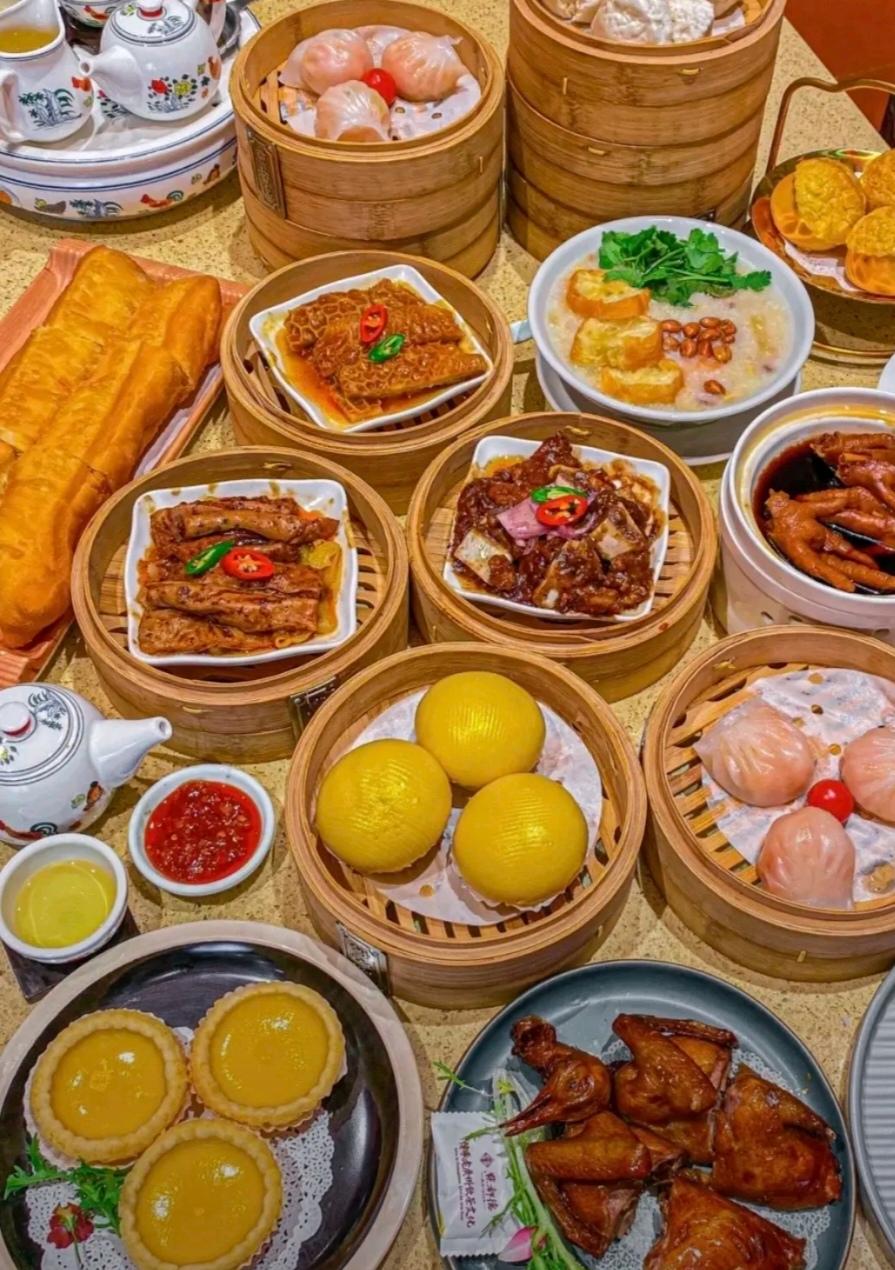 终于明白，为什么广东早茶无法全国推广？

因为喝早茶的大部分人都是领着退休金的大
