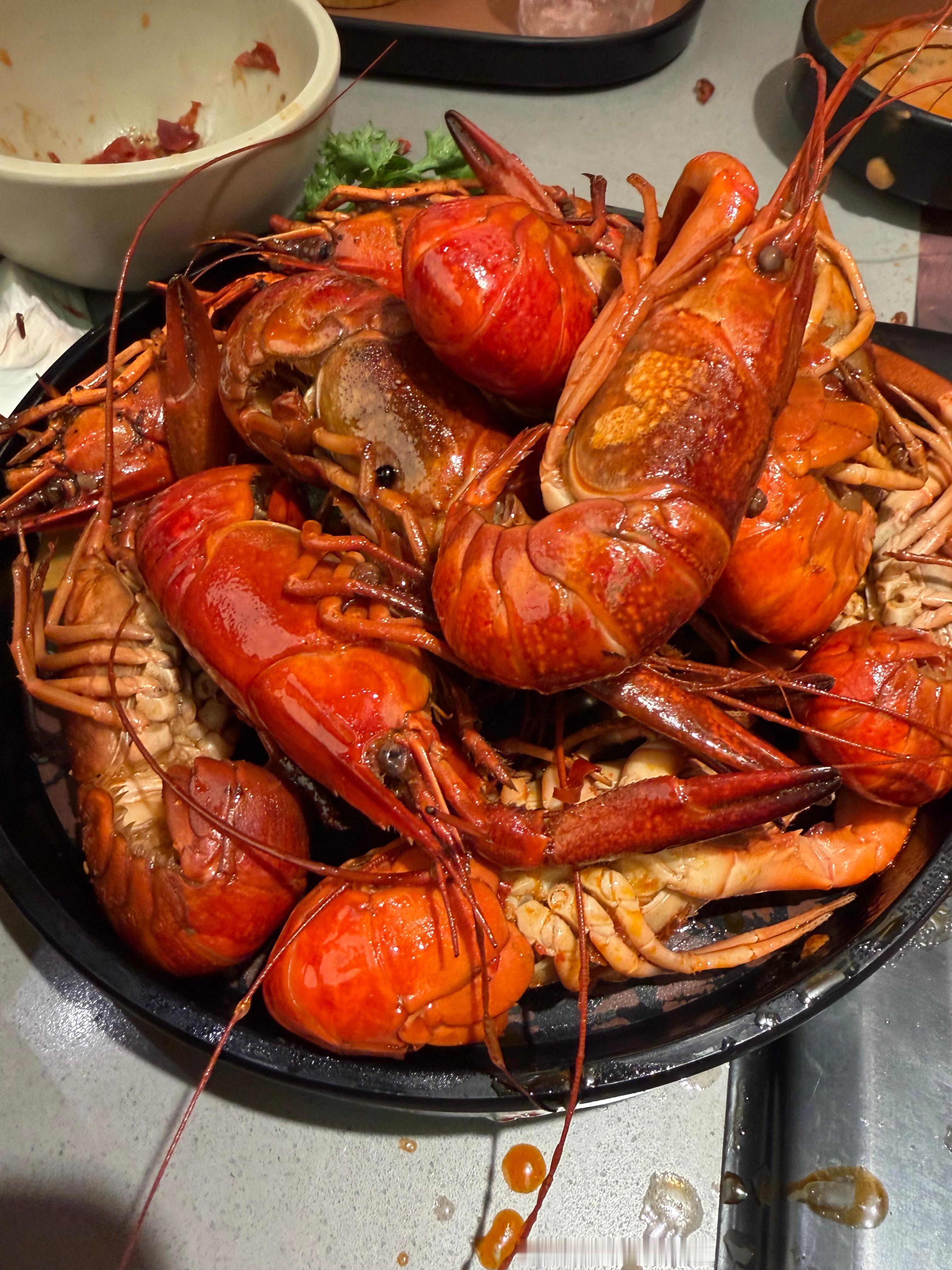 上海258一份的蛋炒饭同样是两百多，我还不如去吃火锅。 
