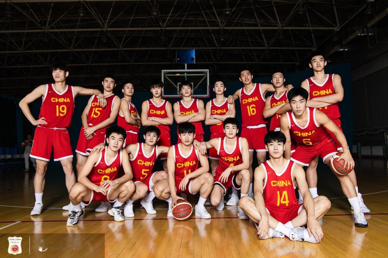 CBA放宽年龄到16岁，不仅仅涉及年龄造假，对大学生球员选秀等都影响深远


就