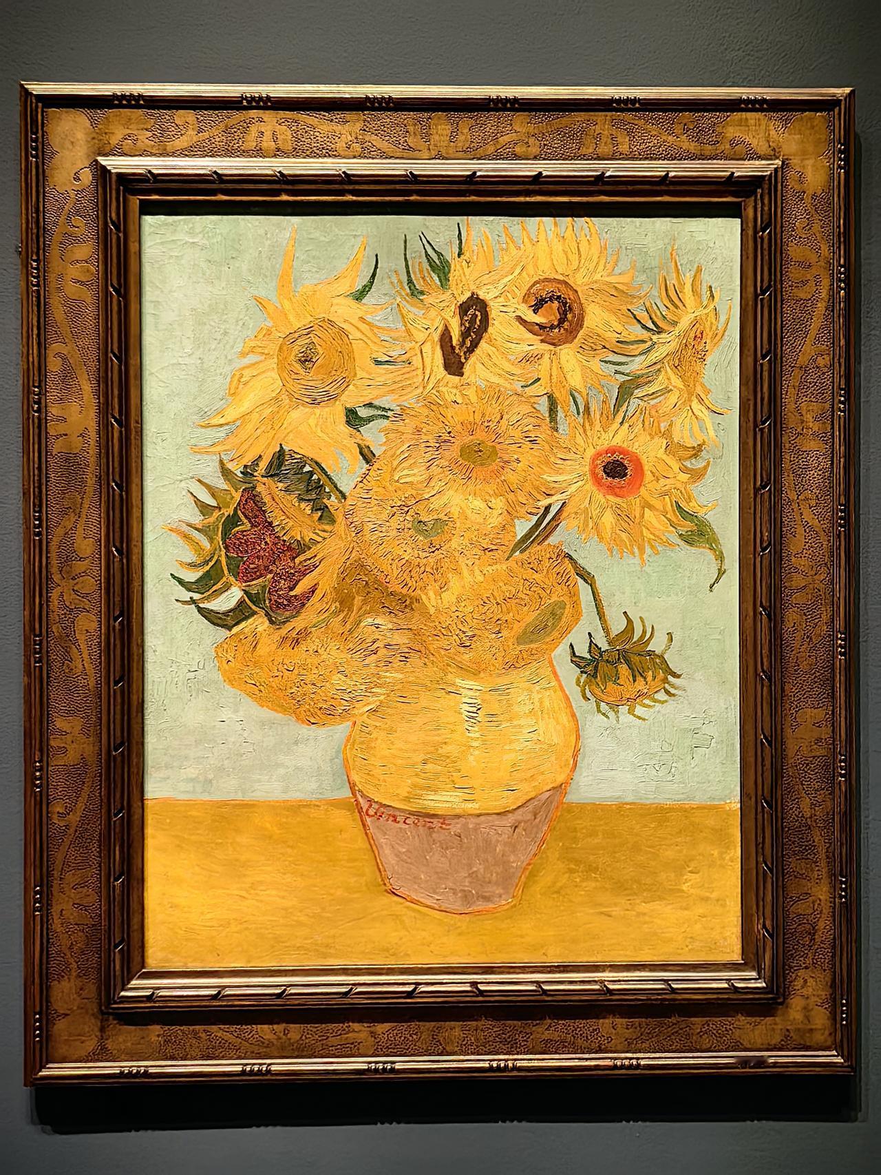 跑步三公里，两百个俯卧撑，卷腹，哑铃，开合跳，正心正念，理性精神，长期主义