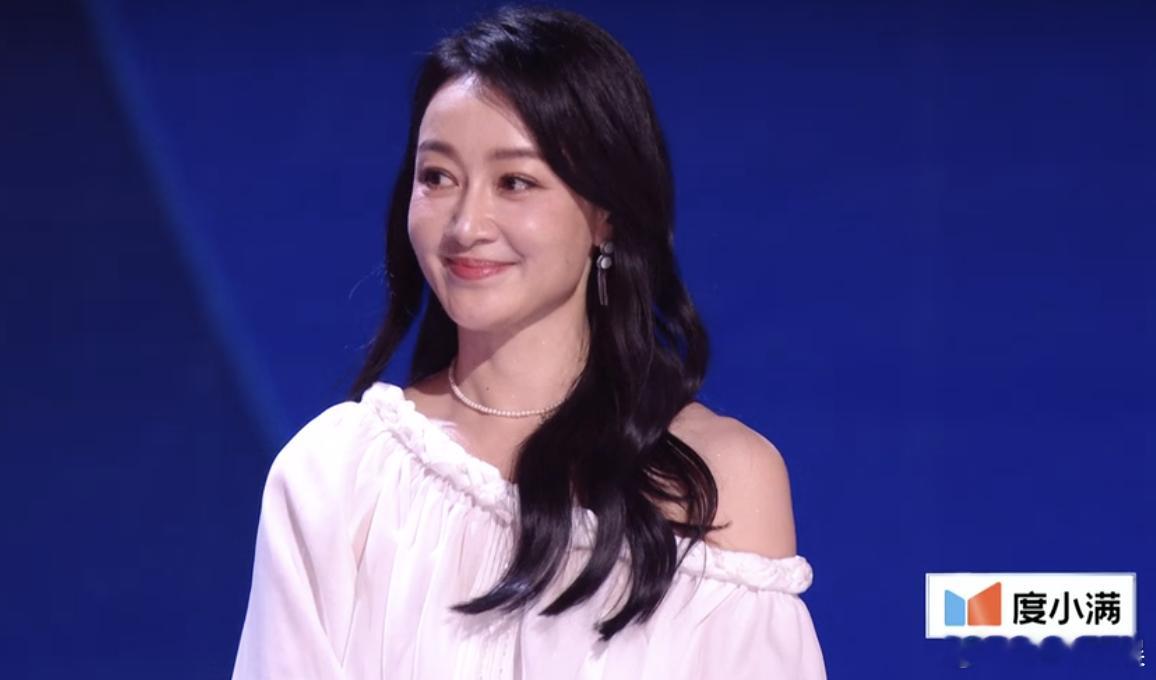 赵子琪只差三票安全赵子琪暂别浪姐孙怡得票335，张慧雯得票307，赵子琪得票30