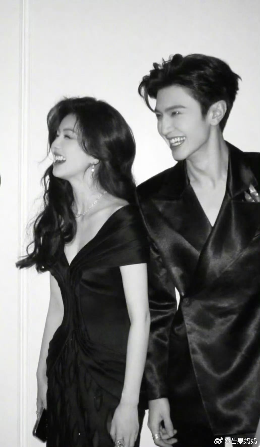 白鹿到底要说陈哲远不愧是啥白鹿想说陈哲远不愧是啥跑男里的小互动也太可爱了，陈哲远