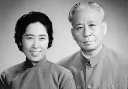 1972年，51岁的王光美再次见到儿子刘源，沉默许久，哽咽的说道：“想不到你们几