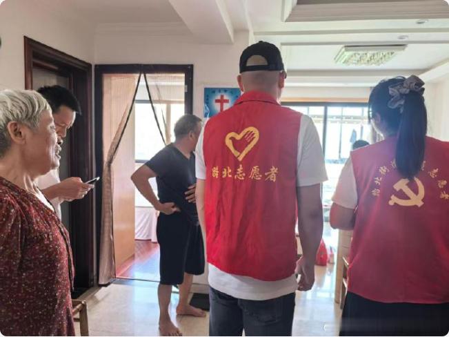 台州路桥上门走访把关怀送到困难群众身边 民生无小事，枝叶总关情。此次走访慰问活动