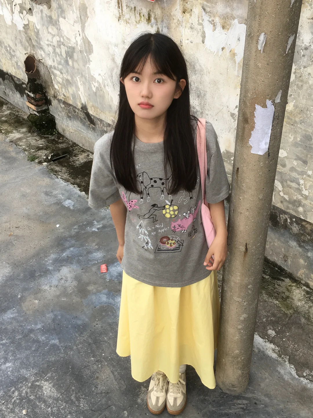 路边的 ੯‧̀͡⬮\