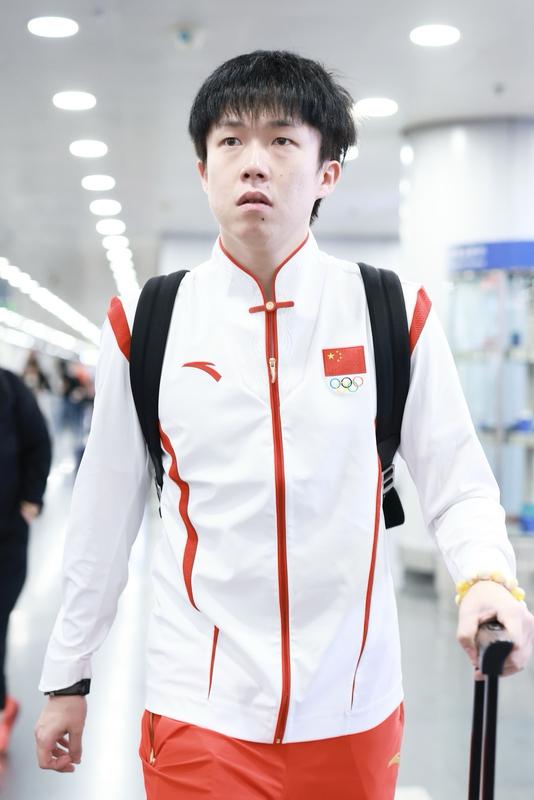 去看乒超现场，那小孩哥打球真的飒疯了！就像王楚钦在2024乒超联赛以3:1战胜安